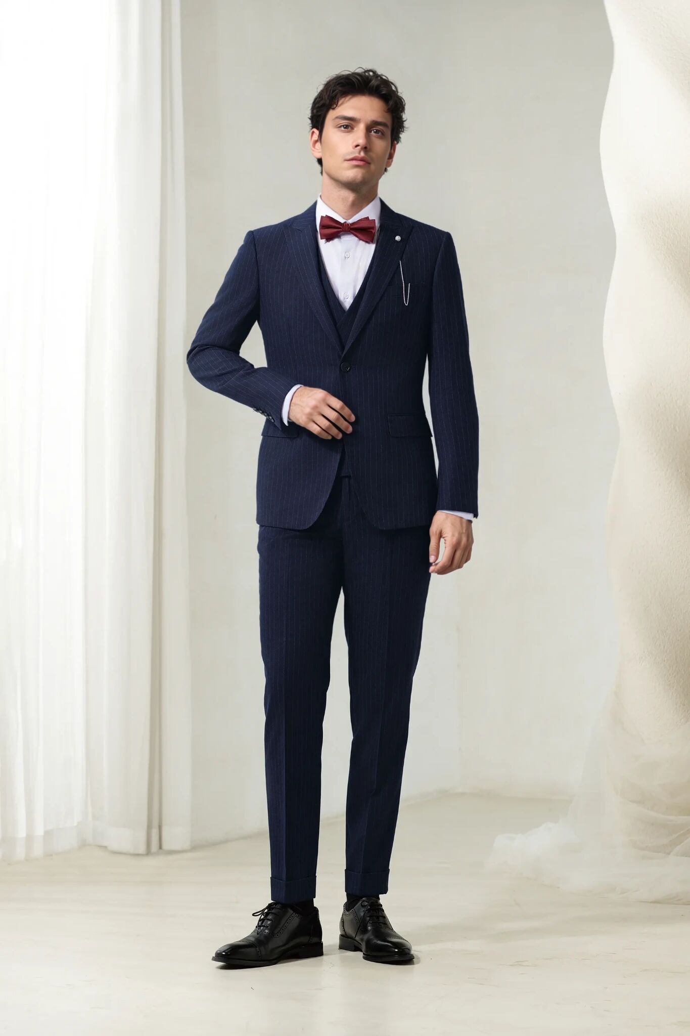 2026年製タクシード・ブラックストライプスーツ 1813、中国 2026年製